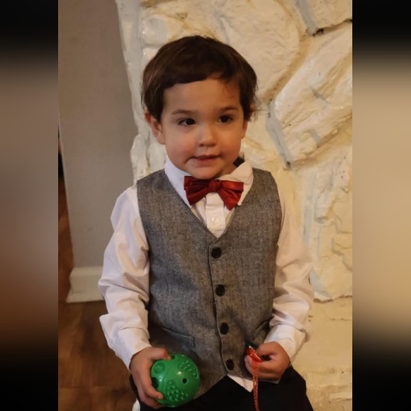 Meet your Posher, Kim - Picture 2 of 2